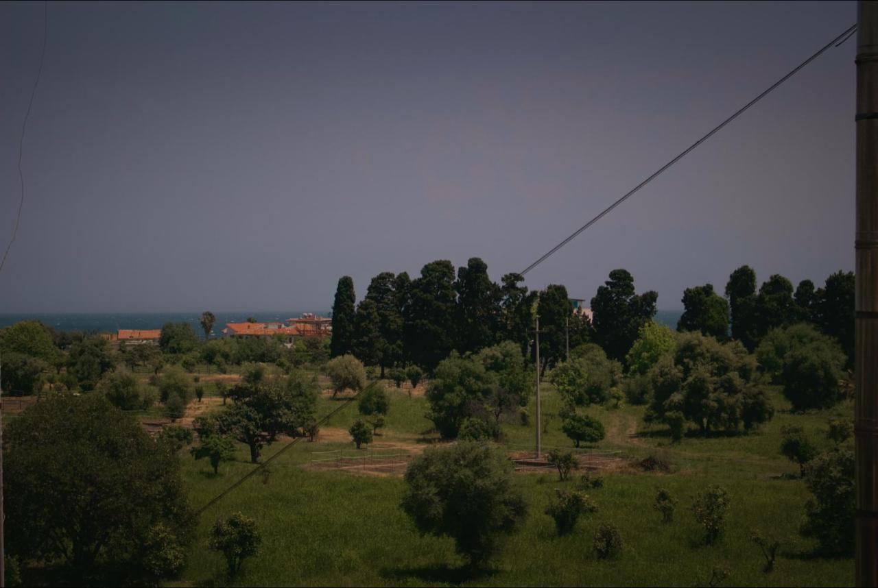 לינה וארוחת בוקר גיארדיני נאקסוס La Trinacria מראה חיצוני תמונה